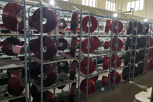 Factory Line of Spandex Covered Yarn Factory Line of Spandex Covered Yarn